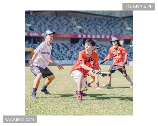 广州飞盘队在世界滑板锦标赛中以72分稳居积分榜首位